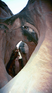 peak a boo slot canyon escalante utah